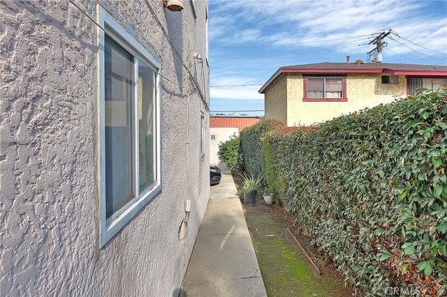 3945 Woolwine, Los Angeles, CA 90063