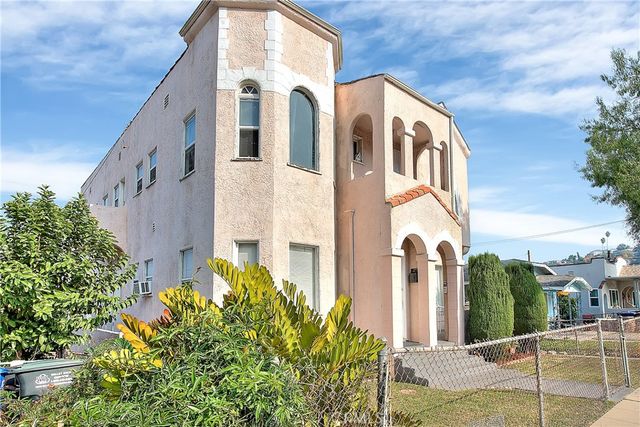 3945 Woolwine, Los Angeles, CA 90063