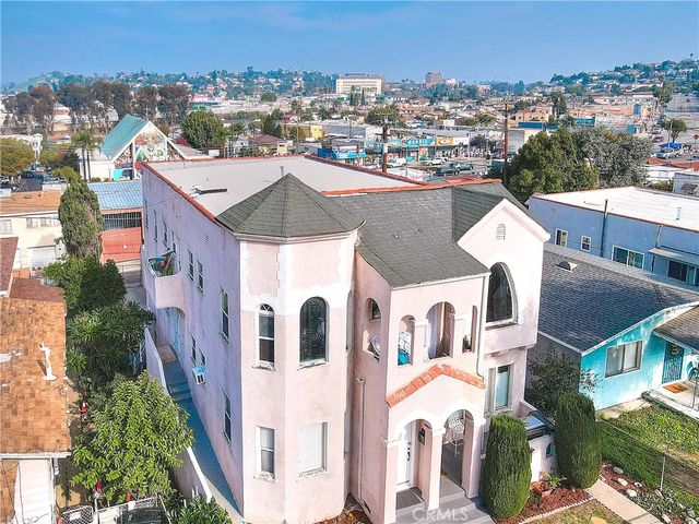 3945 Woolwine, Los Angeles, CA 90063