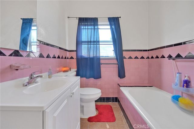 3945 Woolwine, Los Angeles, CA 90063