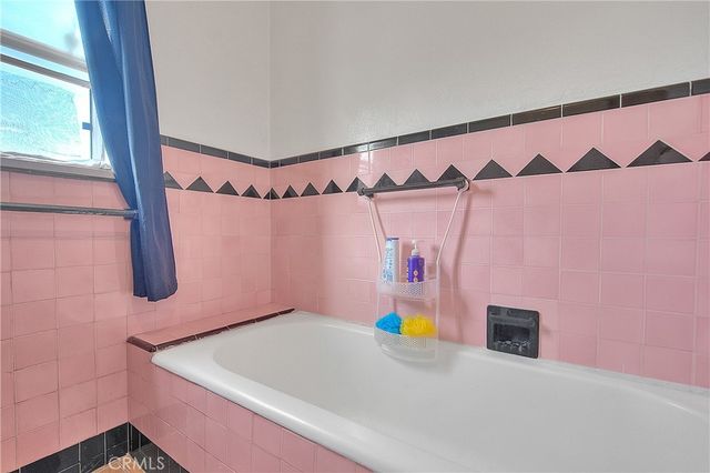 3945 Woolwine, Los Angeles, CA 90063