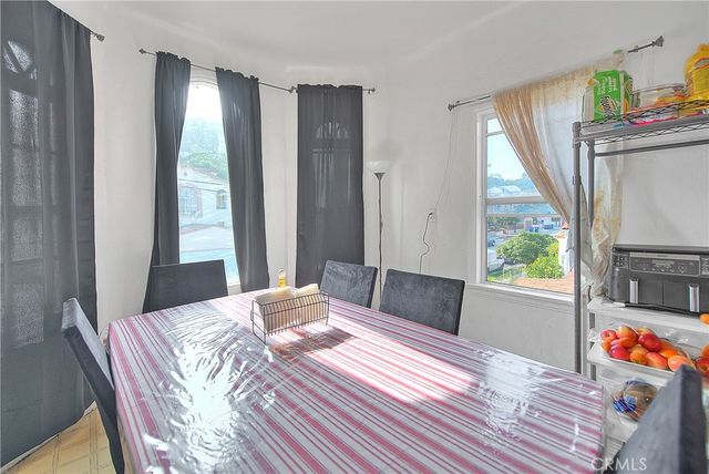 3945 Woolwine, Los Angeles, CA 90063