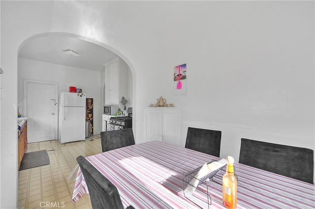 3945 Woolwine, Los Angeles, CA 90063