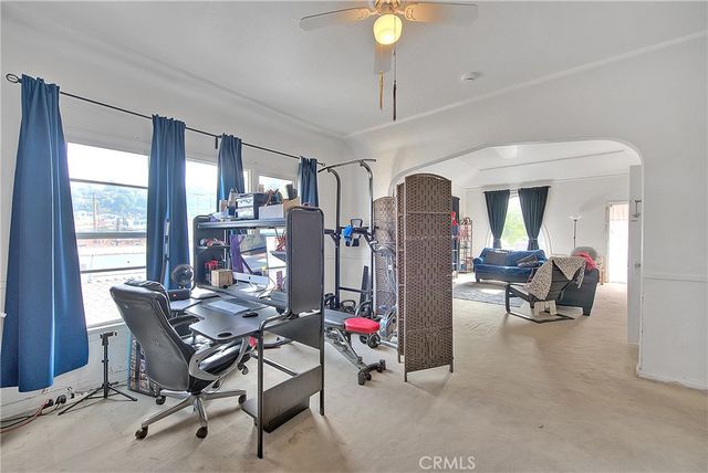 3945 Woolwine, Los Angeles, CA 90063