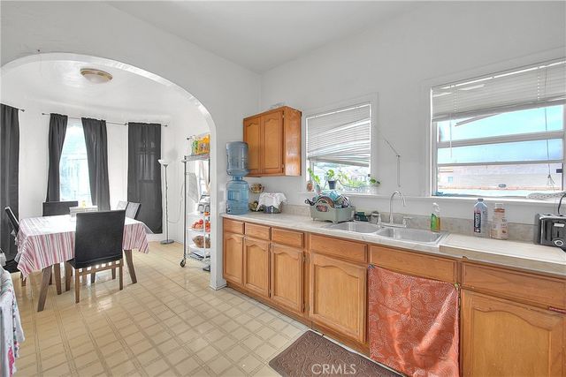 3945 Woolwine, Los Angeles, CA 90063