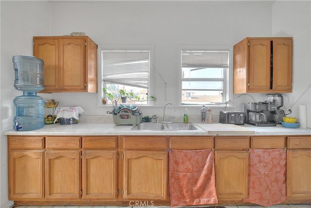 3945 Woolwine, Los Angeles, CA 90063