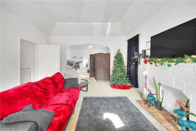 3945 Woolwine, Los Angeles, CA 90063