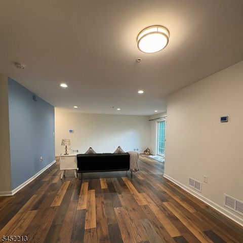 202 Rip Van Dam Ct, Montgomery Twp., NJ 08502