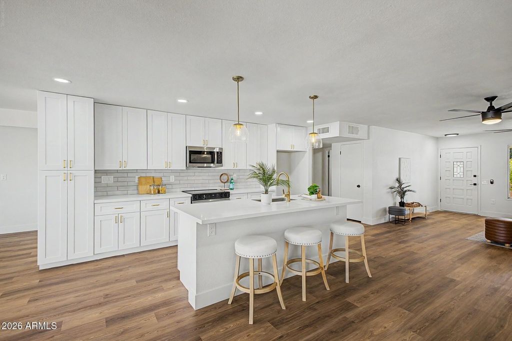 12229 N MISSION Drive, Sun City, AZ 85351 — exterior