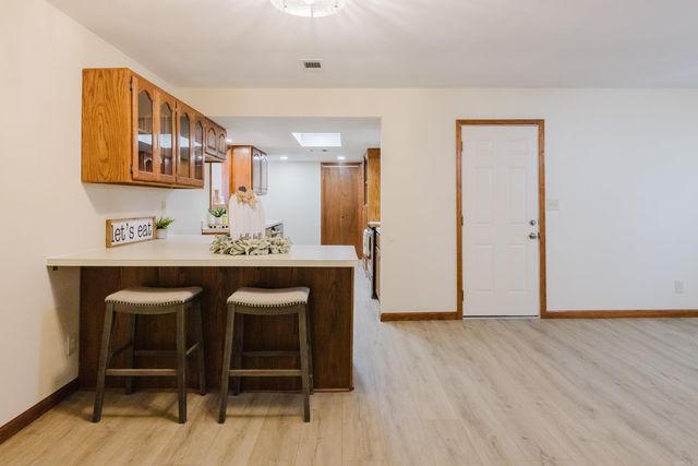 8052 Cindy Drive, Benton, AR 72019