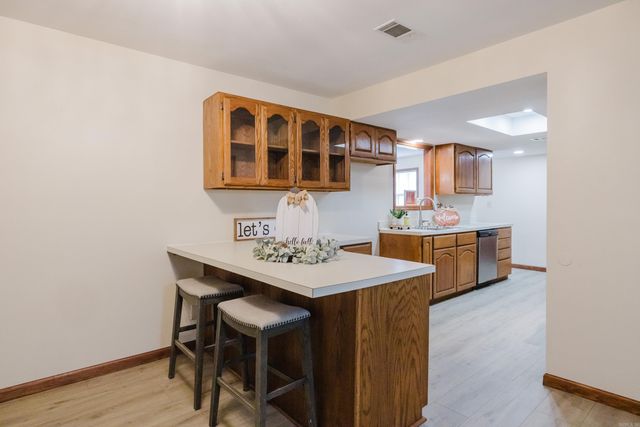 8052 Cindy Drive, Benton, AR 72019