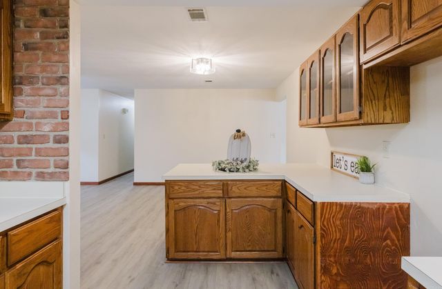 8052 Cindy Drive, Benton, AR 72019