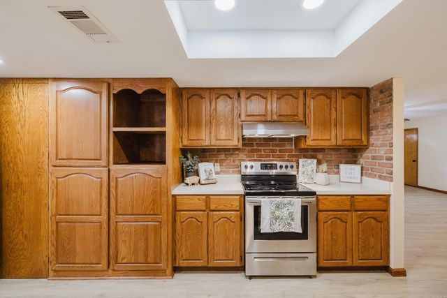 8052 Cindy Drive, Benton, AR 72019