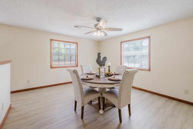 8052 Cindy Drive, Benton, AR 72019