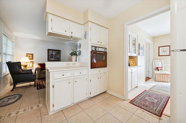 10443 Collingswood Road, La Porte, TX 77571