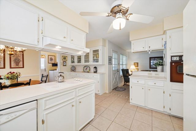 10443 Collingswood Road, La Porte, TX 77571