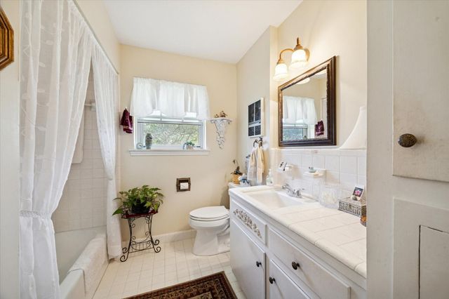 10443 Collingswood Road, La Porte, TX 77571