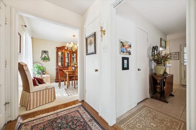 10443 Collingswood Road, La Porte, TX 77571