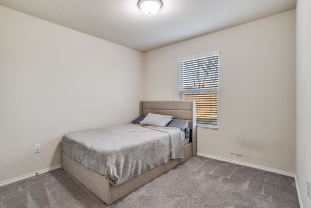 404 Glendale Drive, Van Alstyne, TX 75495