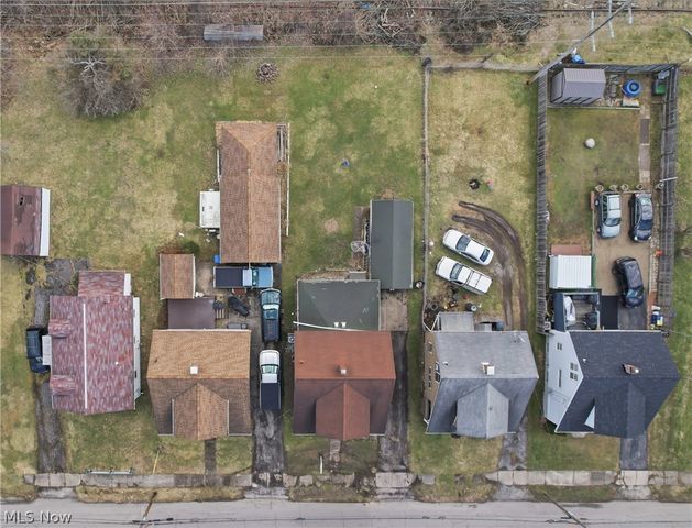 983 Garden Street NW, Warren, OH 44485
