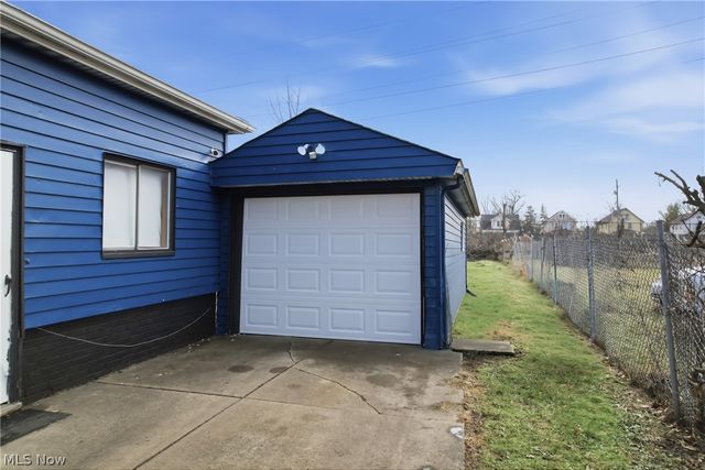983 Garden Street NW, Warren, OH 44485
