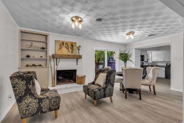 3010 Topaz Lane, Farmers Branch, TX 75234