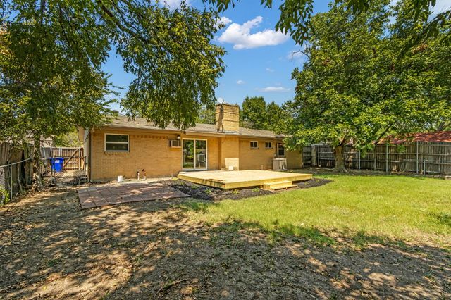 3010 Topaz Lane, Farmers Branch, TX 75234