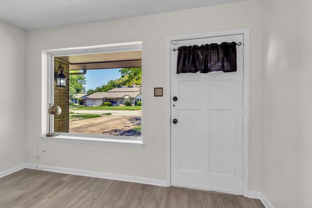 3010 Topaz Lane, Farmers Branch, TX 75234