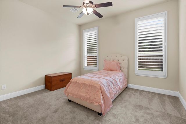 2 Trento Turn Drive, Missouri City, TX 77459