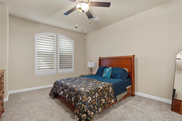2 Trento Turn Drive, Missouri City, TX 77459
