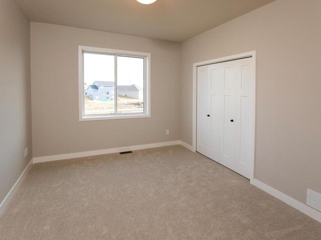 17940 Greenwich Way, Lakeville, MN 55044