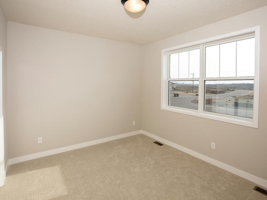 17940 Greenwich Way, Lakeville, MN 55044 — photo 4