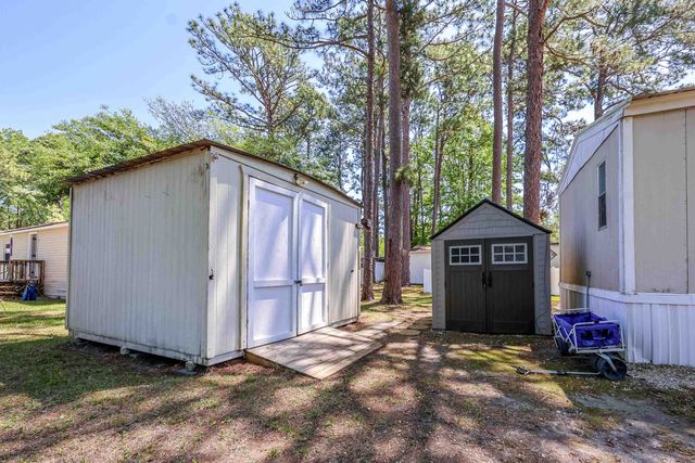 11 Spinnaker Ln., Murrells Inlet, SC 29576