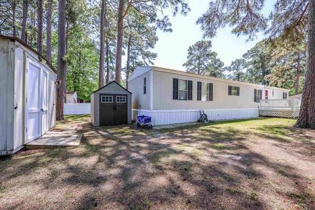 11 Spinnaker Ln., Murrells Inlet, SC 29576