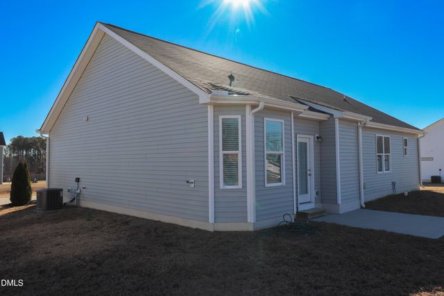 152 Springtooth Drive, Zebulon, NC 27597