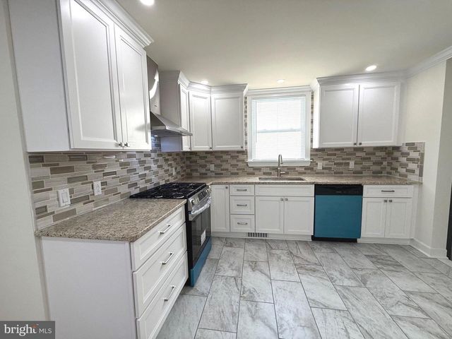 407 W SUMMIT AVE, Wilmington, DE 19804