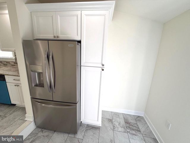 407 W SUMMIT AVE, Wilmington, DE 19804