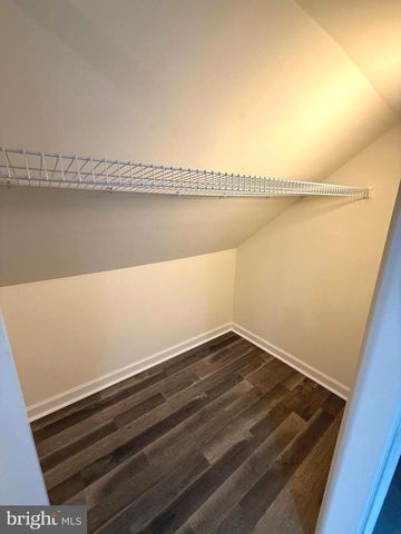 407 W SUMMIT AVE, Wilmington, DE 19804