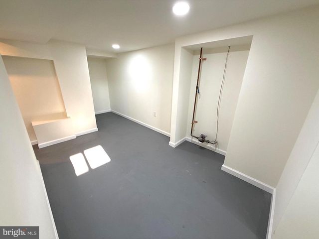 407 W SUMMIT AVE, Wilmington, DE 19804