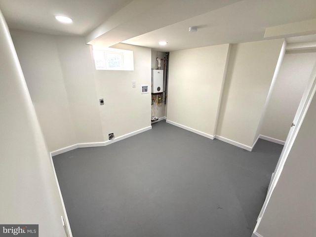 407 W SUMMIT AVE, Wilmington, DE 19804