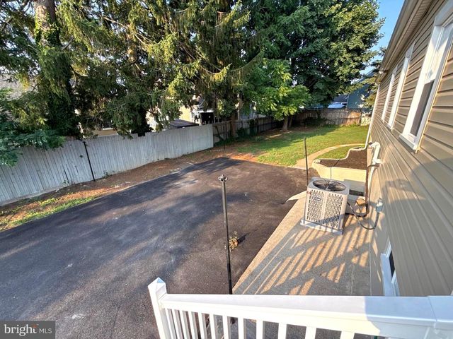 407 W SUMMIT AVE, Wilmington, DE 19804