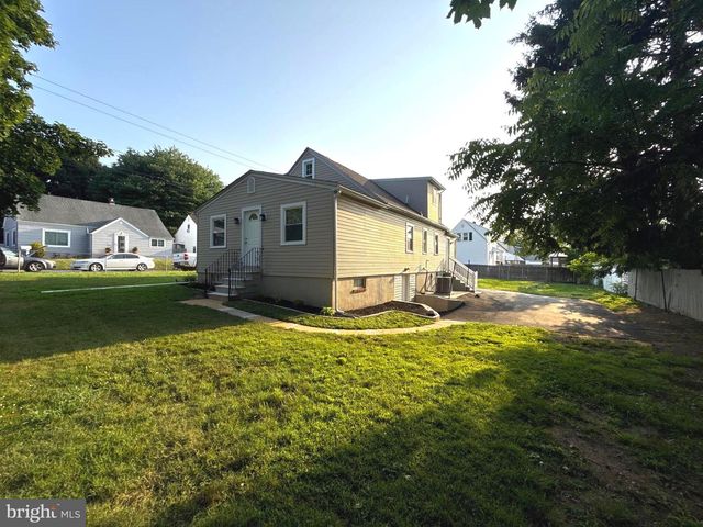 407 W SUMMIT AVE, Wilmington, DE 19804