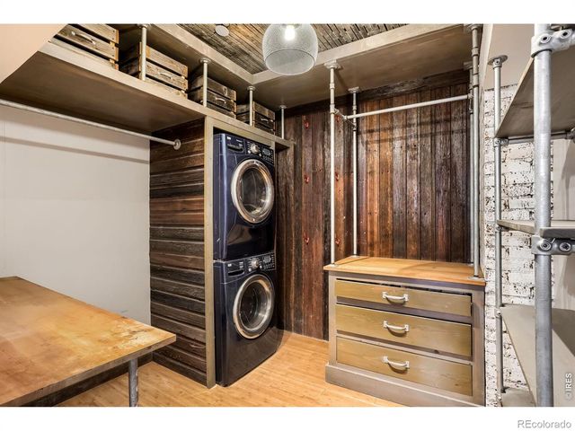 2929 Curtis Street, Denver, CO 80205