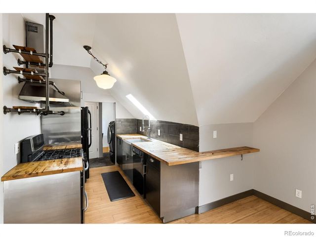 2929 Curtis Street, Denver, CO 80205