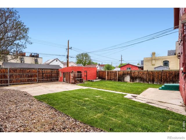 2929 Curtis Street, Denver, CO 80205