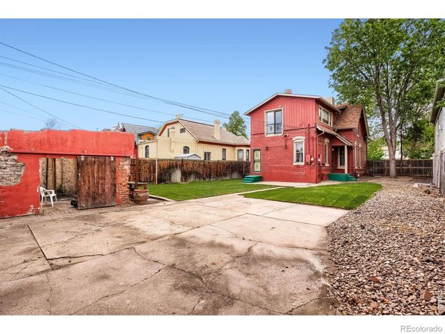 2929 Curtis Street, Denver, CO 80205