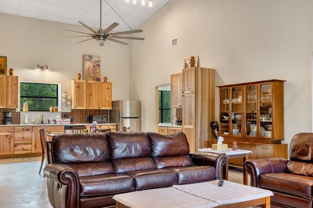 12374 Cr 414, Somerville, TX 77879