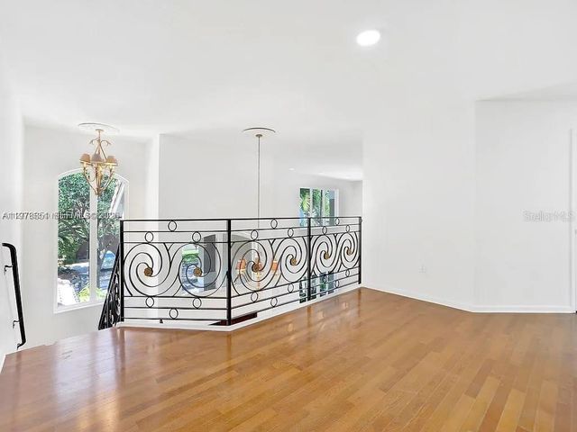 15945 NW 82nd Ct, Miami Lakes, FL 33016