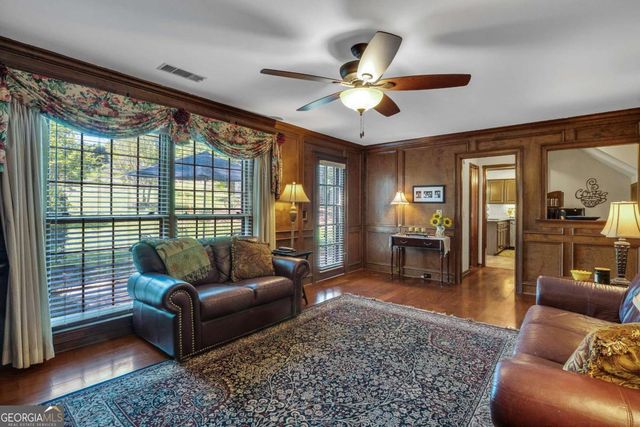 4702 Sequoia Drive SW, Lilburn, GA 30047