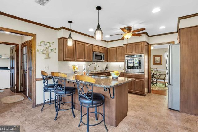 4702 Sequoia Drive SW, Lilburn, GA 30047